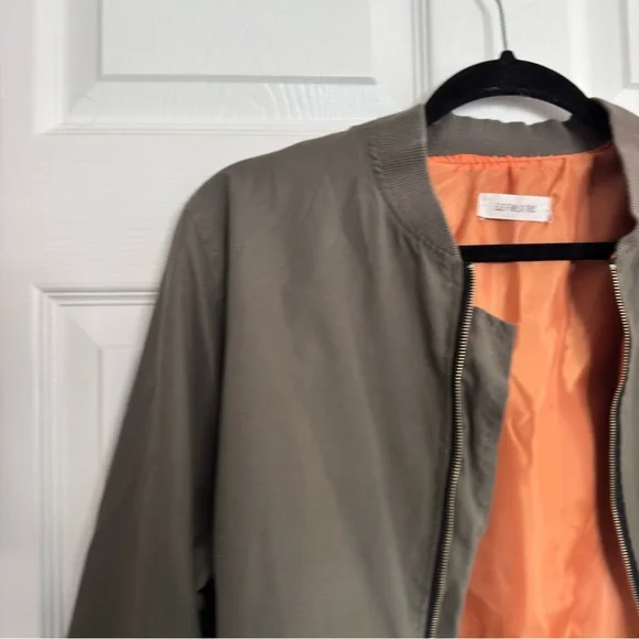 Green Zip-Up Bomber Jacket size small - Picture 3 of 11